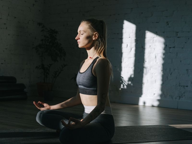 wellness academia meditação
