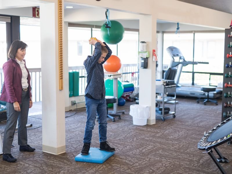 Como avaliar amplitude de movimento na fisioterapia? Principais métodos! 2 como avaliar amplitude de movimento fisioterapia inspeção visual